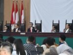 Sidang pemeriksaan lanjutan pemeriksaan perkara dugaan penetapan suku bunga Pindar dengan Nomor Register 05/KPPU-I/2025, digelar di Gedung R.B. Supardan, Kelapa Gading, Jakarta, pada Senin (13/10/2025). Foto: HO/KPPU