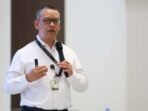 Staf Khusus Kepala Otorita Ibu Kota Nusantara (IKN) Bidang Keamanan dan Keselamatan Publik, Irjen Pol. Edgar Diponegoro, S.I.K., M.H., saat memberikan arahan dalam workshop Satuan Tugas Penanggulangan Aktivitas Ilegal di wilayah IKN, pada Rabu (17/9/2025). Foto: HO/Humas Otorita IKN