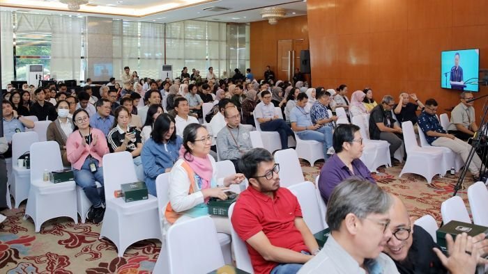Town Hall Meeting (THM) Direktur Utama yang berlangsung secara hybrid, diikuti lebih dari seribu lima ratus pekerja dari kantor pusat di Jakarta, kantor operasi Balikpapan, dan berbagai lapangan operasi Perusahaan di Kalimantan, pada Jumat (24/10/2025). Foto: HO/PHI