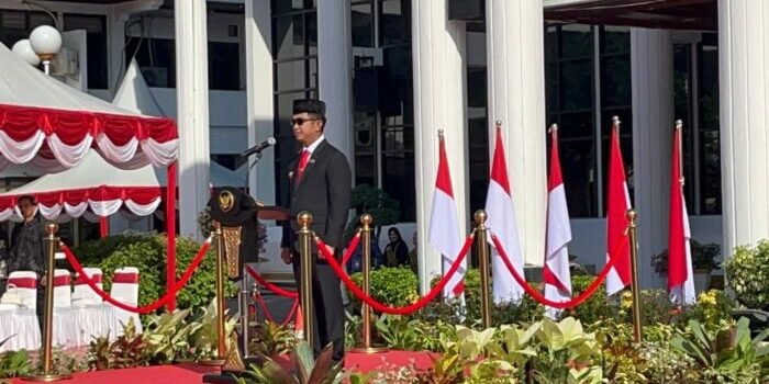 Wali Kota Balikpapan H. Rahmad Mas’ud Saat memimpin upacara peringatan Hari Sumpah Pemuda Wali Kota Balikpapan H. Rahmad Mas’ud Saat memimpin upacara peringatan Hari Sumpah Pemuda ke-97 tahun 2025 di Halaman Balai Kota Balikpapan, Pada Selasa (28/10/2025). Foto: BorneoFlash/Ardian