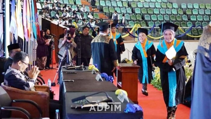 Wisuda Daerah Periode II Tahun 2025, Universitas Terbuka (UT) Samarinda digelar di Convention Hall Samarinda, pada Minggu (5/10/2025). Foto: HO/Adpim Kaltim