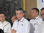 Menteri Ketenagakerjaan (Menaker) Yassierli dalam konferensi pers di Kantor Kemnaker RI, Jakarta, Senin (13/10/2025). FOTO : ANTARA/Arnidhya Nur Zhafira