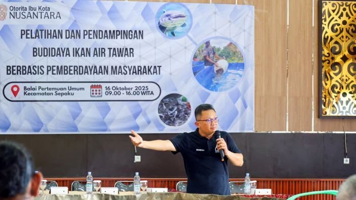 program pelatihan dan pendampingan budidaya ikan air tawar bagi masyarakat Kecamatan Sepaku yang digelar di Balai Pertemuan Umum (BPU) Sepaku, pada Kamis (16/10/2025). Foto: HO/Humas Otorita IKN