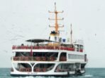 Ilustrasi. Penyebrangan menggunakan kapal Ferry. Foto: Pexels