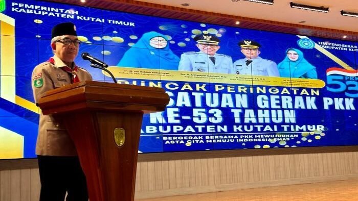 Bupati Kutai Timur Ardiansyah Sulaiman, saat menghadiri acara puncak peringatan Hari Kesatuan Gerak PKK ke 53 tahun, di Ruang Akasia, Gedung Serba Guna (GSG), Kawasan pemerintahan Pemkab Kutim, pada Kamis (27/11/2025). Foto: HO/kutaitimurkab.go.id