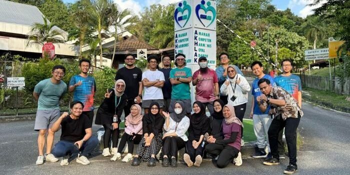 Dua perwakilan DWICU berhasil meraih Juara I kategori video dan poster dalam ajang HSSE Marshall Batch 1 yang diselenggarakan oleh PT Pertamina pada Oktober 2025. Foto: HO/PHM