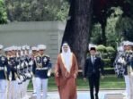 Duta Besar Luar Biasa dan Berkuasa Penuh (LBBP) Designate Resident Negara Kuwait untuk Republik Indonesia Khalid Jassim Alyassin (tengah) tiba di Istana Merdeka, Jakarta, Jumat (7/11/2025). FOTO : ANTARA/Fathur Rochman.