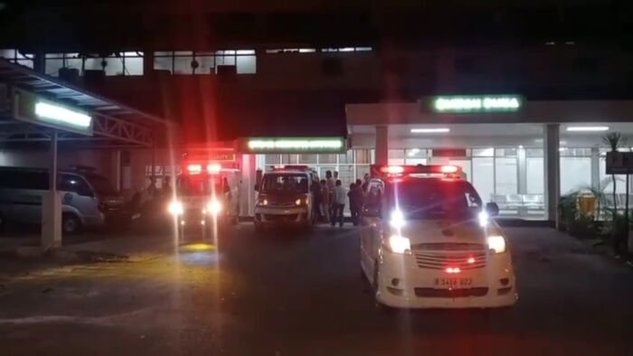 Enam Anak tenggelam di kolam bekas galian di lahan milik Sinarmas. Semua korban telah ditemukan dan dievakuasi ke RSKD Balikpapan pada Senin (17/11/2025) malam. Foto: Tangkapan layar IEA Balikpapan