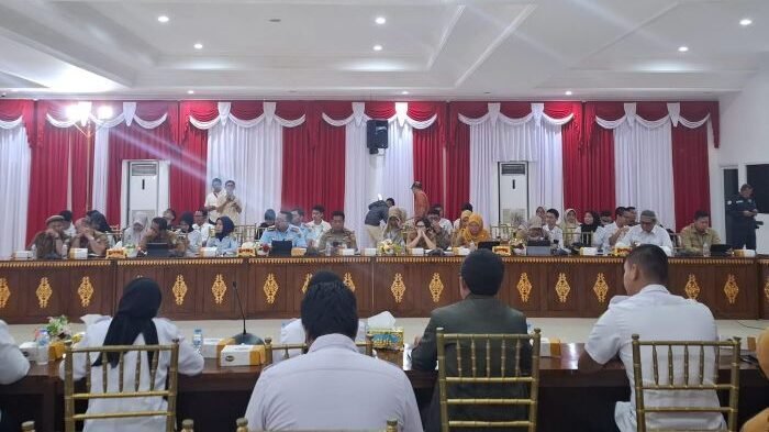 FGD Sinergitas Lintas Sektor dalam efektivitas Program MBG, di Auditorium Balai Kota Balikpapan, pada Selasa (11/11/2025). Foto: BorneoFlash/Ardian