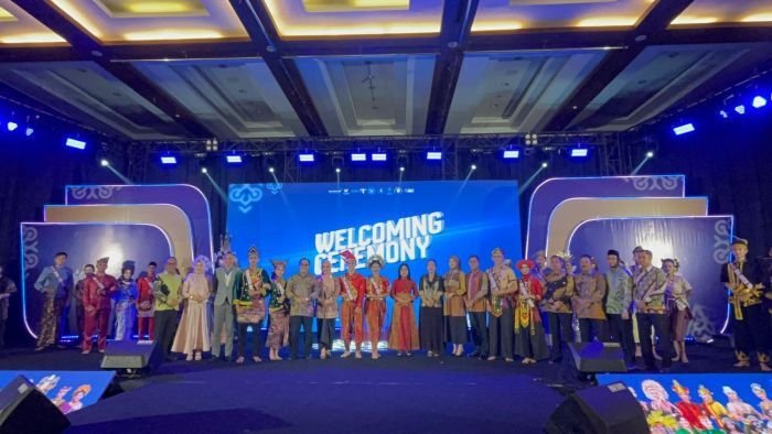 Gala Dinner Pemilihan Duta Wisata Indonesia (PDWI) 2025 yang digelar di Novotel Hotel Balikpapan, pada Rabu malam (5/11/2025). Foto: BorneoFlash/Ardian