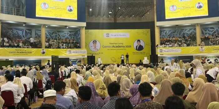 Google Indonesia bersama Pemerintah Kota Balikpapan, menggelar pelatihan Gemini Academy kepada Guru Balikpapan di Balikpapan Sport and Convention Center (BSCC)/Dome, pada Rabu (26/11/2025). Foto: BorneoFlash/Niken Sulastri