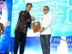 KPI Unit Balikpapan berhasil memborong tiga penghargaan bergengsi sekaligus dalam ajang Anugerah K3 Provinsi Kalimantan Timur 2025, yang diserahkan langsung oleh Wakil Gubernur Seno Aji, di Plenary Hall Sempaja, Samarinda. Foto: HO/KPI Unit Balikpapan