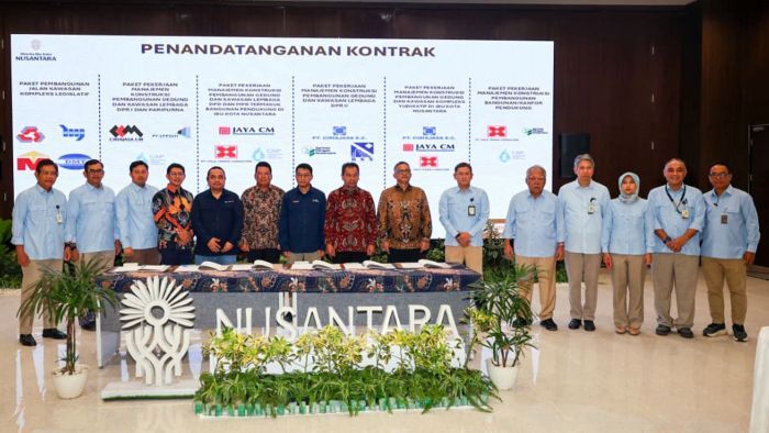 Kegiatan penandatanganan enam kontrak dan pre-constructions meeting antara Otorita IKN dan para penyedia jasa di Kantor Kemenko 4 (10/11/2025). Foto: HO/Humas Otorita IKN