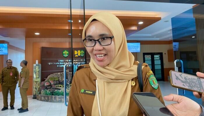 Kepala Biro Kesejahteraan Rakyat Sekretariat Daerah Provinsi Kaltim, Dasmiah. Foto: BorneoFlash/Nur Ainunnisa