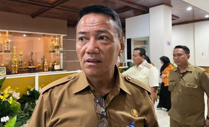 Kepala DLH Kota Balikpapan, Sudirman Djayaleksana. Foto: BorneoFlash/Ardian