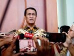 Menteri Pertanian Andi Amran Sulaiman memberi keterangan kepada awak media di Jakarta, Jumat (21/11/2025). FOTO : ANTARA/HO-Humas Kementan