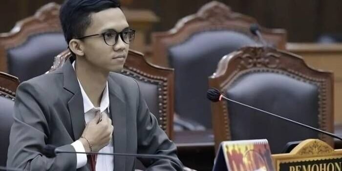 Muhamad Anugrah Firmansyah, pemohon uji materi Undang-Undang Nomor 1 Tahun 1974 tentang Perkawinan, mengikuti sidang perdana di Mahkamah Konstitusi, Jakarta, Rabu (12/11/2025). FOTO : ANTARA/HO-Humas MK/Bay