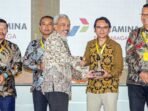PT Pertamina Patra Niaga Regional Kalimantan menerima Penghargaan Bidang Keselamatan Migas 2025 untuk kategori Patra Nirbhaya Karya di Balai Besar Pengujian Migas LEMIGAS di Jakarta Selatan, pada Kamis (13/11/2025). Foto: HO/Pertamina Patra Niaga