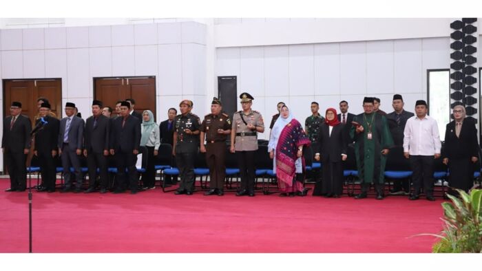 Pelantikan Akhmad Suharto sebagai Penjabat (Pj) Sekretaris Daerah Kota Bontang, pada Senin sore (10/11/2025). Foto: IST/Prokompim Bontang