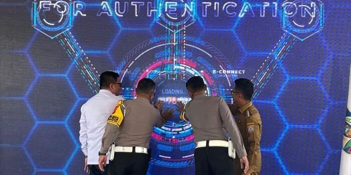 Peluncuran implementasi B-Connect di kawasan MT Haryono, tepatnya dari Lampu Merah Beruang Madu hingga simpang tiga Perumahan Wika, pada Senin (24/11/2025). Foto: BorneoFlash/Niken Sulastri