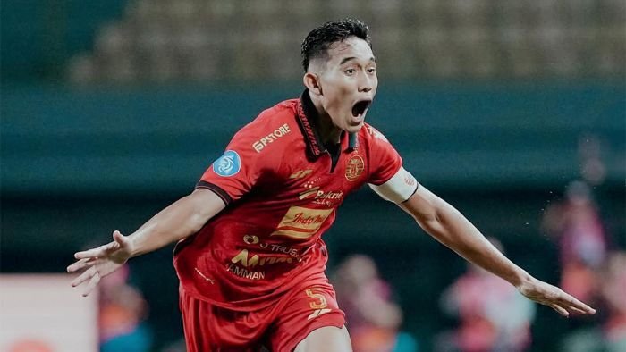 Pemain Persija Jakarta yang juga bek timnas Indonesia, Rizky Ridho terpilih masuk dalam nominasi FIFA Puskas Award 2025. Foto: HO/ileague