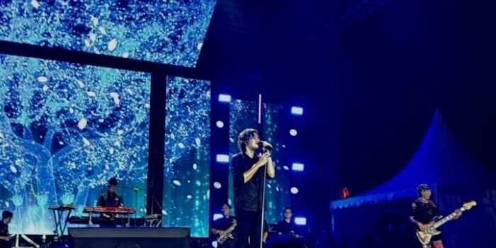 Penampilan Band Dewa 19 di Puncak Balikpapan Fest 2025, pada Sabtu (8/11/2025) malam. Foto: BorneoFlash/IST