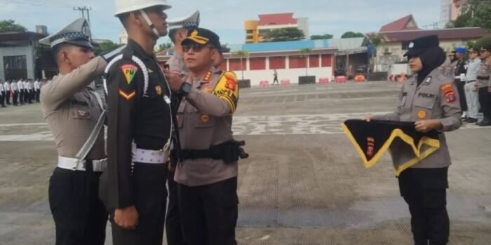 Polresta Balikpapan menggelar Apel Pasukan Operasi Zebra Mahakam 2025 di halaman Mapolresta Balikpapan, Jalan Jenderal Sudirman, pada Senin (17/11/2025). Foto: HO/Humas Polresta Balikpapan 