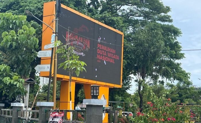 Salah satu videotron di Balikpapan. Foto: BorneoFlash/Ardian