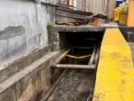 Saluran pembuangan limbah Mall SCP Samarinda yang menjadi sumber keluhan warga.  Foto: BorneoFlash/NurAinunnisa