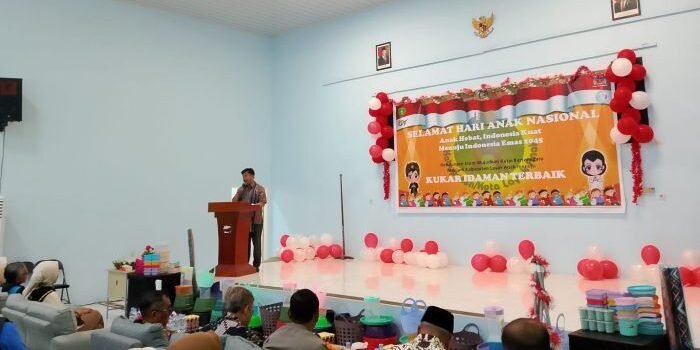 Sekretaris Daerah (Sekda) Kukar Sunggono menyampaikan sambutan pada acara kunjungan Bunda Paud. Foto: BorneoFlash/Ernita Sriana