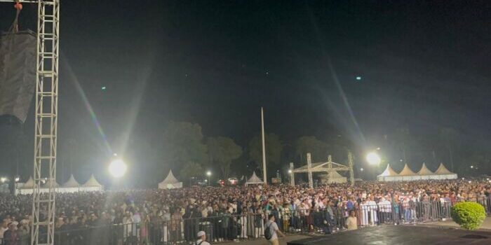 Tabligh Akbar Kota Balikpapan 2025 yang berlangsung di Halaman Balikpapan Sport and Convention Center (BSCC)/Dome, pada Minggu Malam (23/11/2025). Foto: BorneoFlash/Niken Sulastri