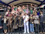 Upacara Peringatan Hari Guru Nasional (HGN) tahun 2025 di Kutai Timur (Kutim) Upacara Peringatan Hari Guru Nasional (HGN) tahun 2025 di Kutai Timur (Kutim) berlangsung khidmat berlangsung di lapangan Kantor Bupati Kutim, Bukit Pelangi Sangatta Utara, pada Selasa (25/11/2025). Foto: HO/kutaitimurkab.go.id