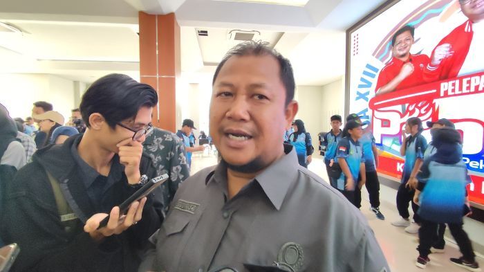 Wakil Ketua I DPRD Kukar Lepas Kontingen POPDA XVII di Hari Pahlawan