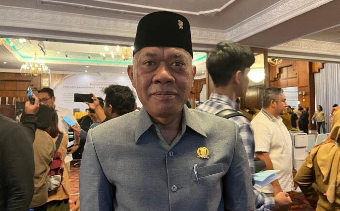 Wakil Ketua II DPRD Kota Balikpapan, Budiono. Foto: BorneoFlash/Ardian