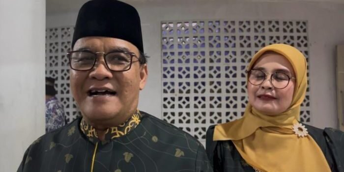 Wakil Wali Kota Balikpapan, H. Bagus Susetyo didampingi istri Siti Kotijah usai Membuka MTQ ke-53 Tingkat Kota Balikpapan di Gedung GWT Politeknik Negeri Balikpapan, pada Jumat Malam (14/11/2025).. Foto: BorneoFlash/Ardian