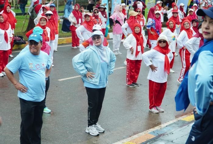Lawan Ancaman Penyakit Jantung di Kalangan Muda, Wawali Balikpapan Gaungkan Senam Bersama 