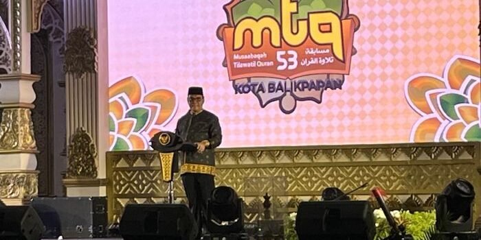 Wakil Wali Kota Balikpapan H. Bagus Susetyo membuka MTQ ke 53 Tingkat Kota Balikpapan Tahun 2025, di Gedung GWT Politeknik Negeri Balikpapan, pada Jumat Malam (14/11/2025). Foto: BorneoFlash/Ardian