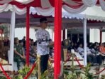 Wali Kota Balikpapan, H. Rahmad Mas’ud, memimpin langsung upacara peringatan HUT ke-80 PGRI sekaligus Peringatan HGN Tahun 2025 di Balikpapan Sport and Convention Center (BSCC)/Dome, pada Selasa (25/11/2025). Foto: BorneoFlash/Niken Sulastri