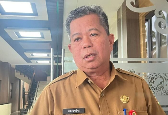 Asisten II Setda Kota Samarinda, Marnabas Patiroy. Foto: BorneoFlash/Nur Ainunnisa