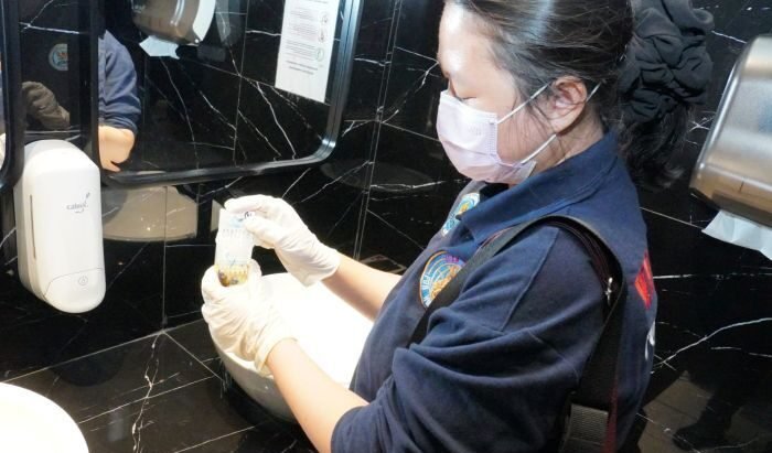 BNN Kota Balikpapan berkolaborasi dengan BNNP Kalimantan Timur, saat melakukan razia di THM Balikpapan. Foto: BorneoFlash/Ist