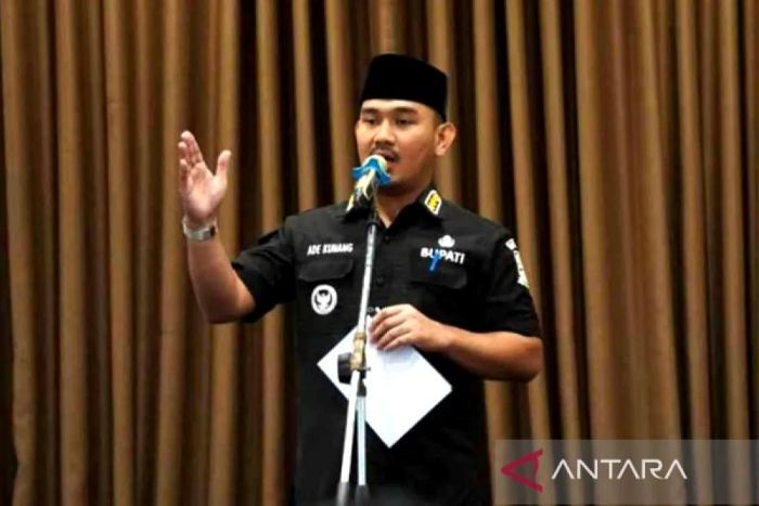 KPK OTT Bupati Bekasi Ade Kuswara Kunang