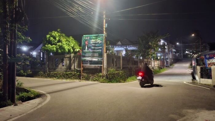 Jalan masuk Wonorejo, Kelurahan Gunung Samarinda Kecamatan Balikpapan Utara. Foto: BorneoFlash/Niken Sulastri