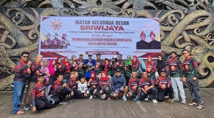 Kebersamaan Ikabes Sriwijaya Kaltim saat family gathering 10 tahun di kawasan Ladaya, kota Tenggarong, Kabupaten Kukar. Foto: BorneoFlash/Ist