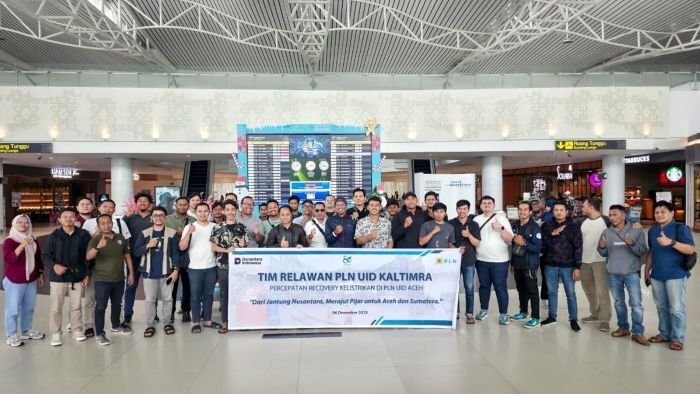 PLN UID Kaltimra memberangkatkan 18 relawan kelistrikan untuk membantu percepatan pemulihan jaringan listrik pascabanjir di wilayah Sumatera, Sabtu (6/12/2025). Foto: HO/PLN UID Kaltimra