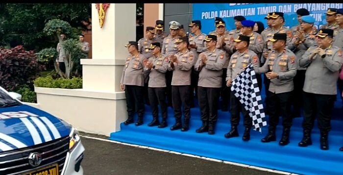 Wujud Kepedulian, Polda Kaltim Kirim Bantuan Rp1,2 Miliar untuk Korban Bencana Sumatera