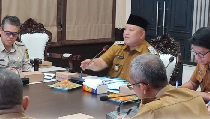 Pemkab Berau menggelar Rakor kesiapsiagaan sektor pariwisata menjelang libur Nataru, Bertempat Ruang Rapat Kakaban, Sekretariat Daerah Kabupaten Berau, pada Selasa (09/12/2025). Foto: HO/Diskominfo Berau
