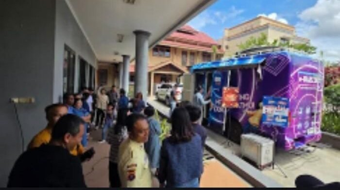 Penukaran uang rupiah layak edar bagi masyarakat, menjelang HBKN Nataru 2025–2026. Foto: BorneoFlash/Ist