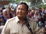 Tangkapan layar - Presiden Prabowo Subianto melakukan kunjungan di posko pengungsian SMP 2 Wih Pesam, Bener Meriah, Aceh Tengah, Jumat (12/12/2025). FOTO :ANTARA/Youtube/Sekretariat Presiden