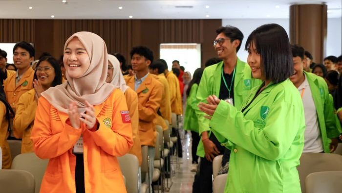 Ratusan mahasiswa dari berbagai perguruan tinggi se-Kalimantan Timur mengikuti agenda Mahasiswa Kaltim Goes To IKN 2025, di Multifunction Hall Kemenko 4, KIPP Nusantara, pada Senin (22/12/2025). Foto: HO/Humas Otorita IKN