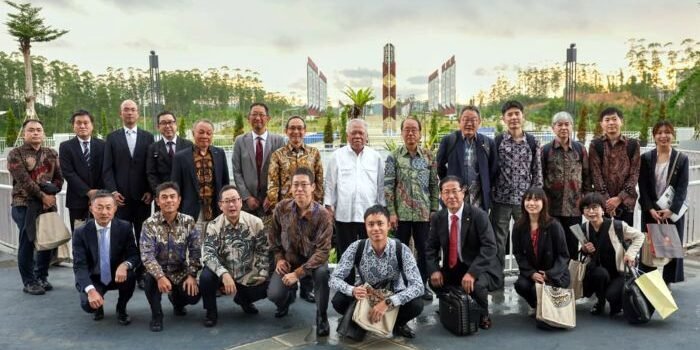 Setelah melaksanakan dialog terbuka bersama Otorita IKN di Kantor Balai Kota Otorita IKN, Rombongan JUBH bersama 10 perusahaan asal jepang dalam berbagai sektor usaha menilik beberapa proyek strategis di Ibu Kota Nusantara, pada Rabu (4/12/2025). Foto: HO/Humas Otorita IKN